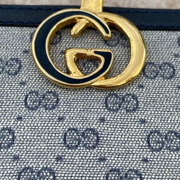 Gucci authentic wallet - Picture 2 of 15
